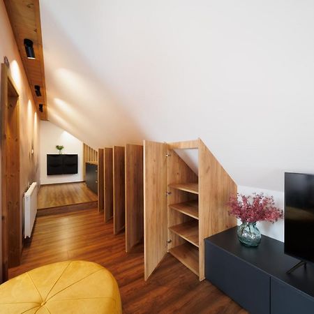 ולקה לומניקה Cozy Mountain Attic Apartment In High Tatras מראה חיצוני תמונה